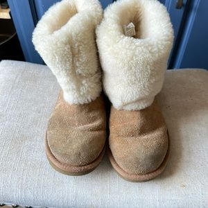 Kids used UGG boots